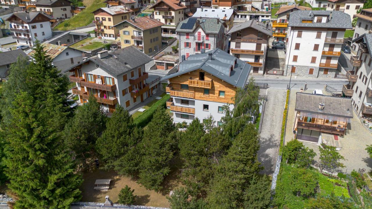 La Casa Di Armando Aparthotel Bormio Kültér fotó