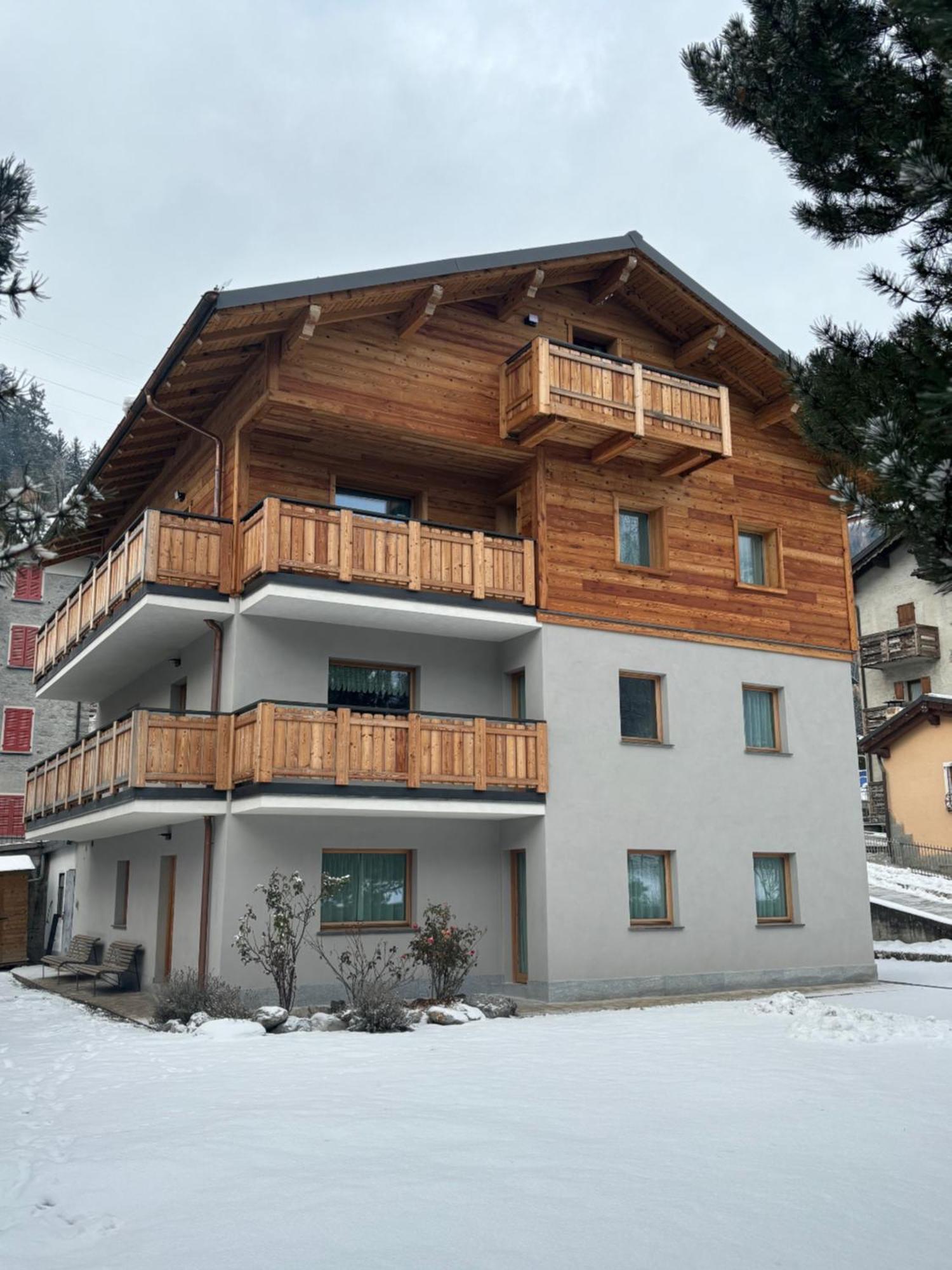 La Casa Di Armando Aparthotel Bormio Kültér fotó
