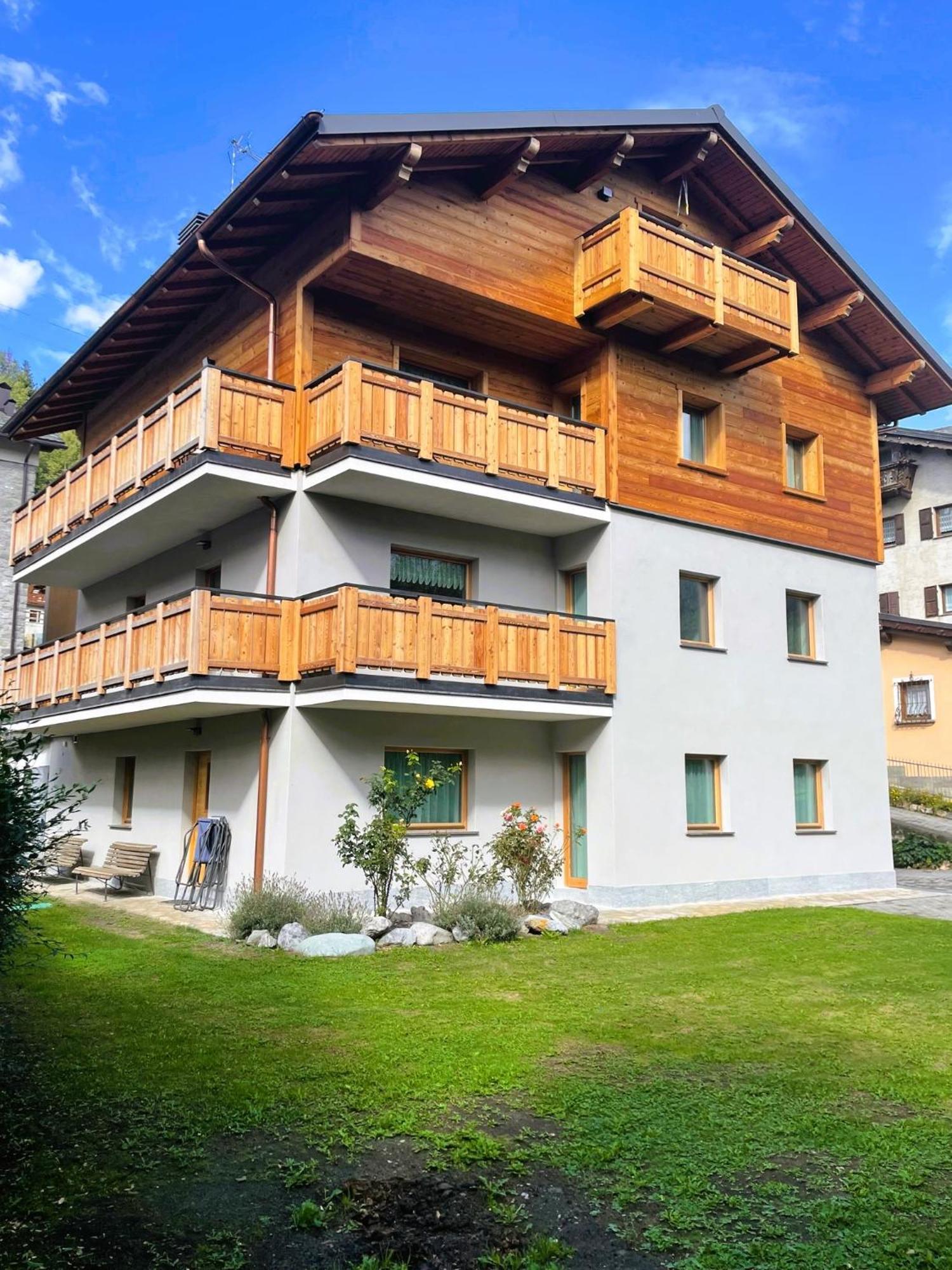 La Casa Di Armando Aparthotel Bormio Kültér fotó