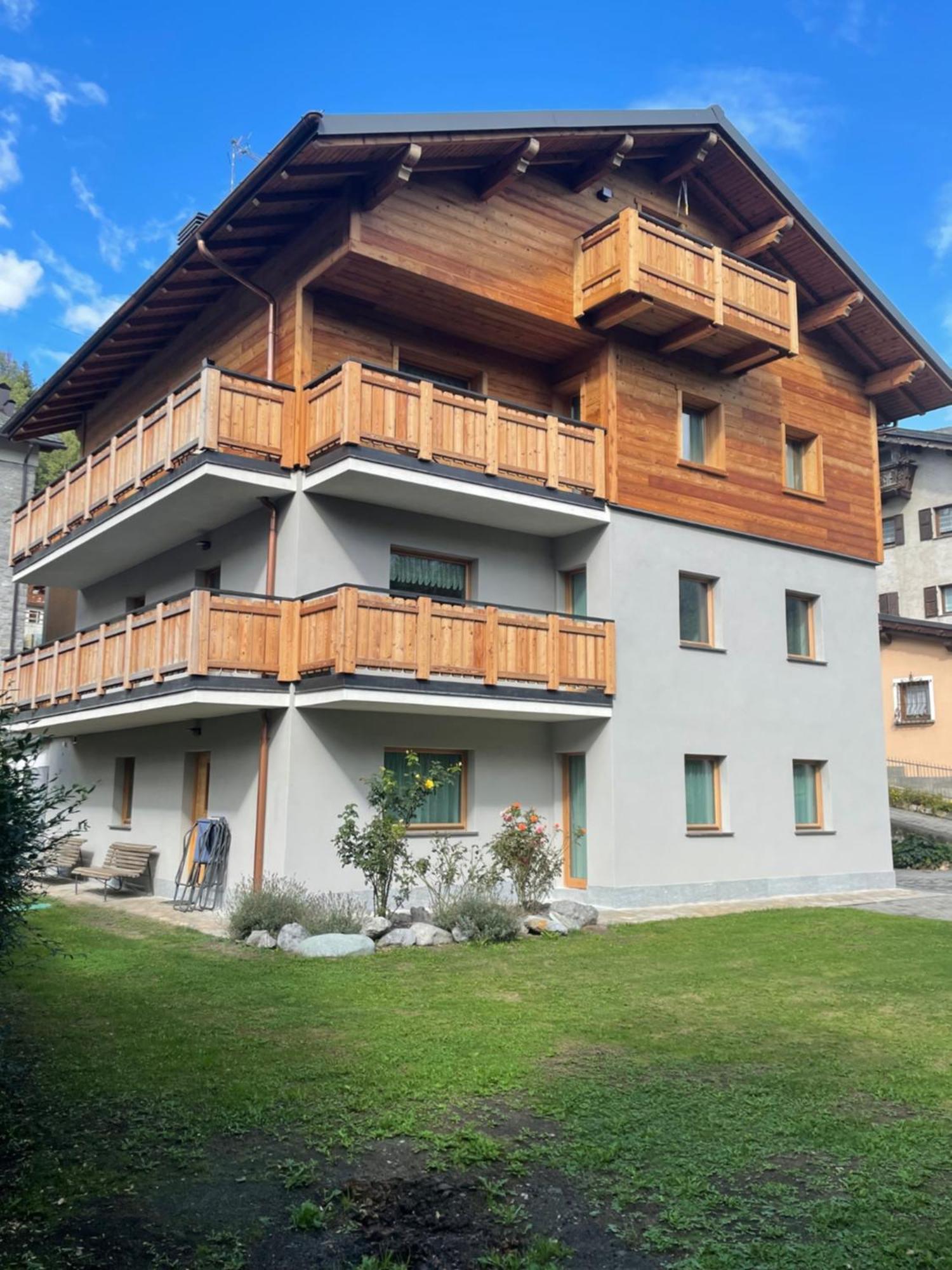 La Casa Di Armando Aparthotel Bormio Kültér fotó